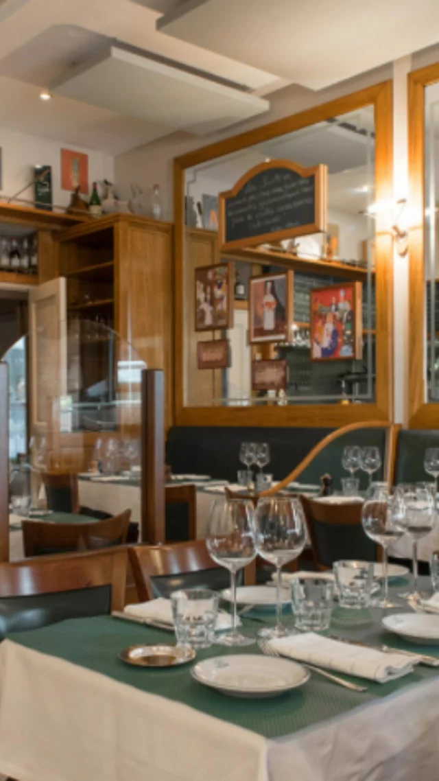 ✨ Que ce soit pour une soirée romantique ou un anniversaire, nous sommes là pour sublimer chaque instant. 

📍 9 Boulevard de la République, Cannes 
📞 Réservation : 04.93.99.79.87